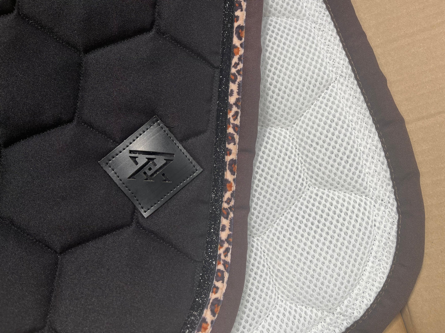 TAPIS MIXTE | Oxxer | Collection léopard | Cheval-poney D
